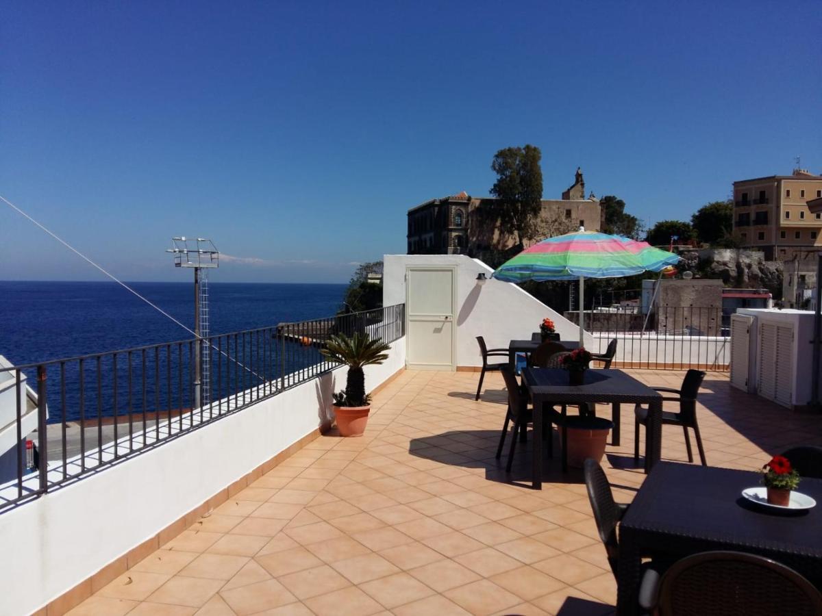Ferienwohnung Lipari Centro Storico Flat 7 Min From Port Exterior foto